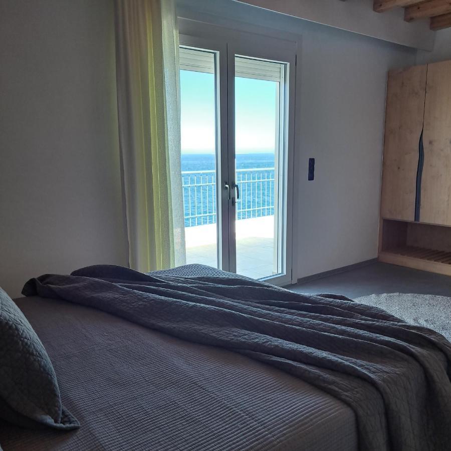 Nisaki Hotel & Elite Suites Ермополи Екстериор снимка