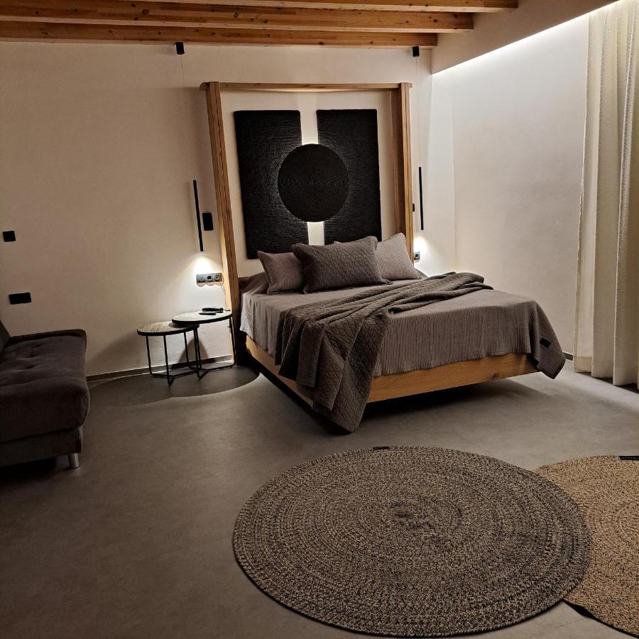 Nisaki Hotel & Elite Suites Ермополи Екстериор снимка