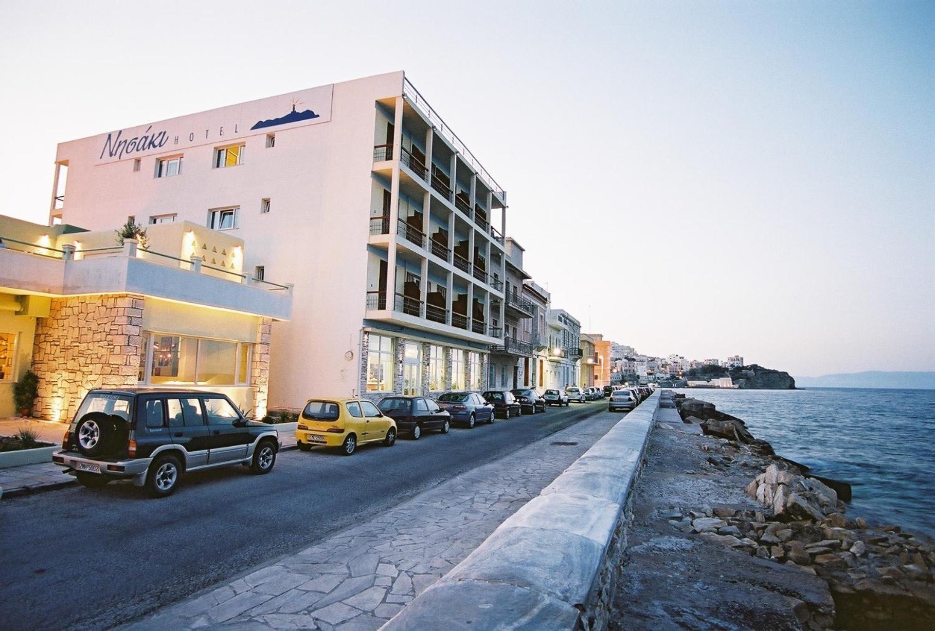 Nisaki Hotel & Elite Suites Ермополи Екстериор снимка