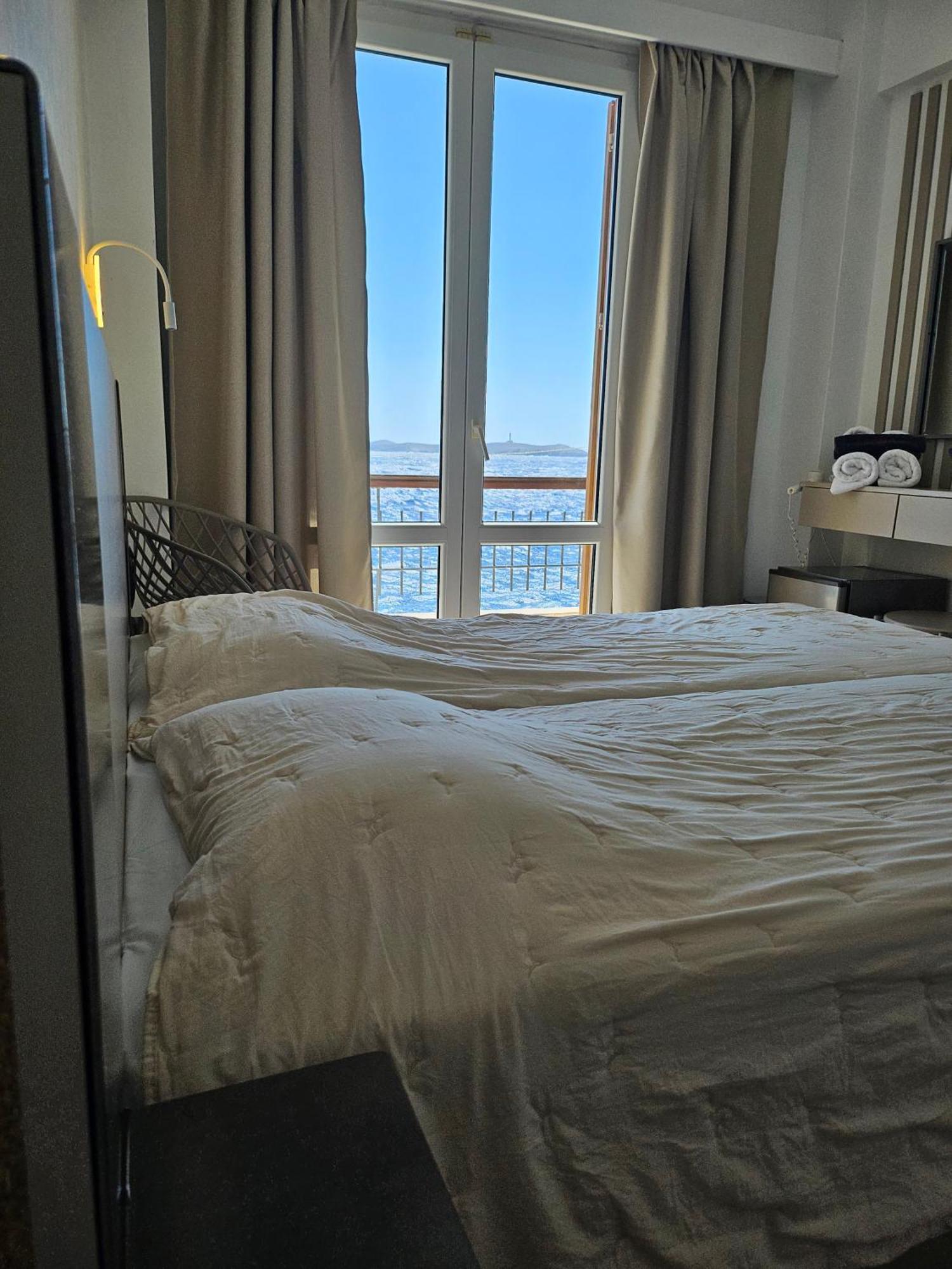 Nisaki Hotel & Elite Suites Ермополи Екстериор снимка