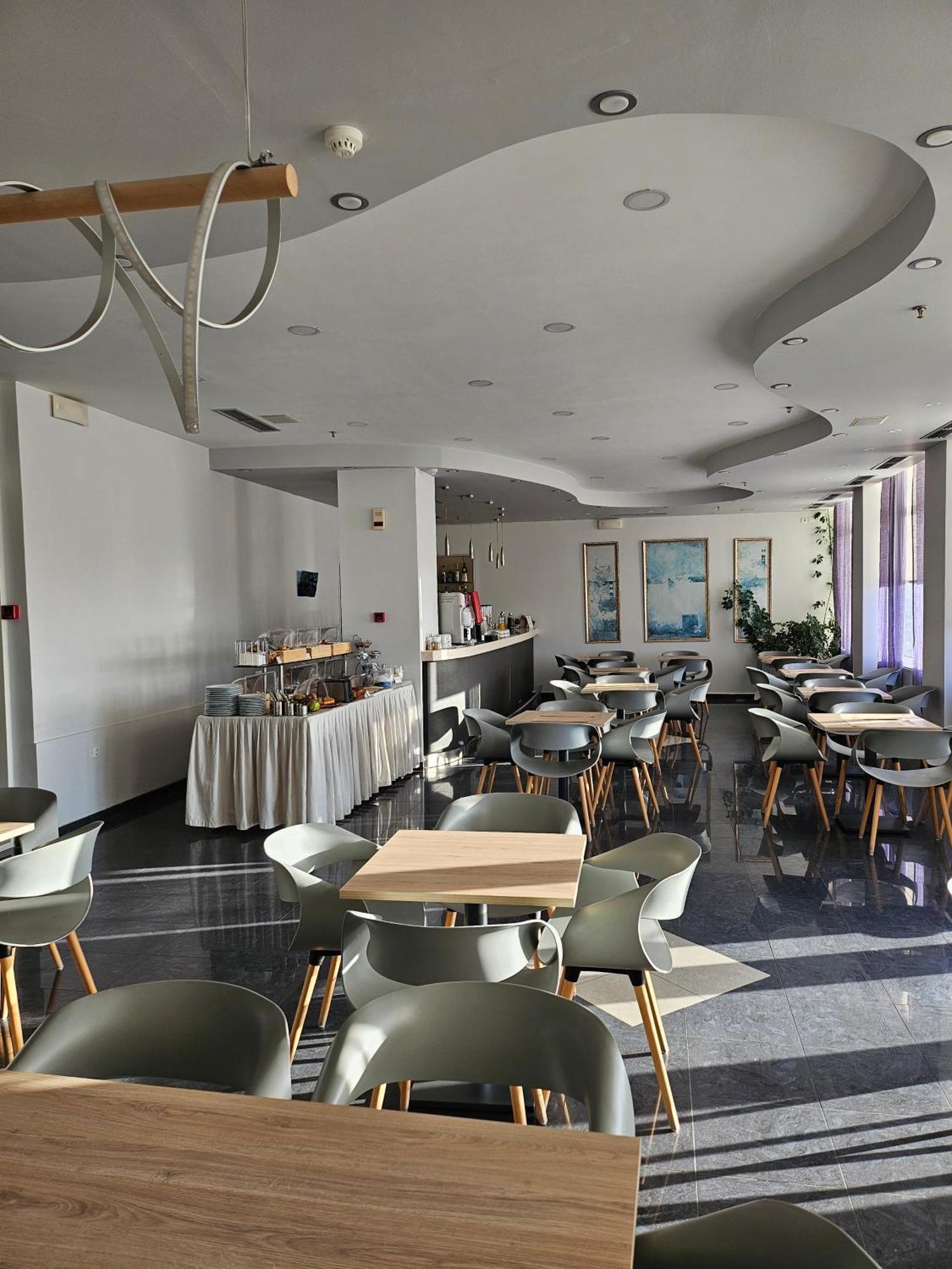 Nisaki Hotel & Elite Suites Ермополи Екстериор снимка