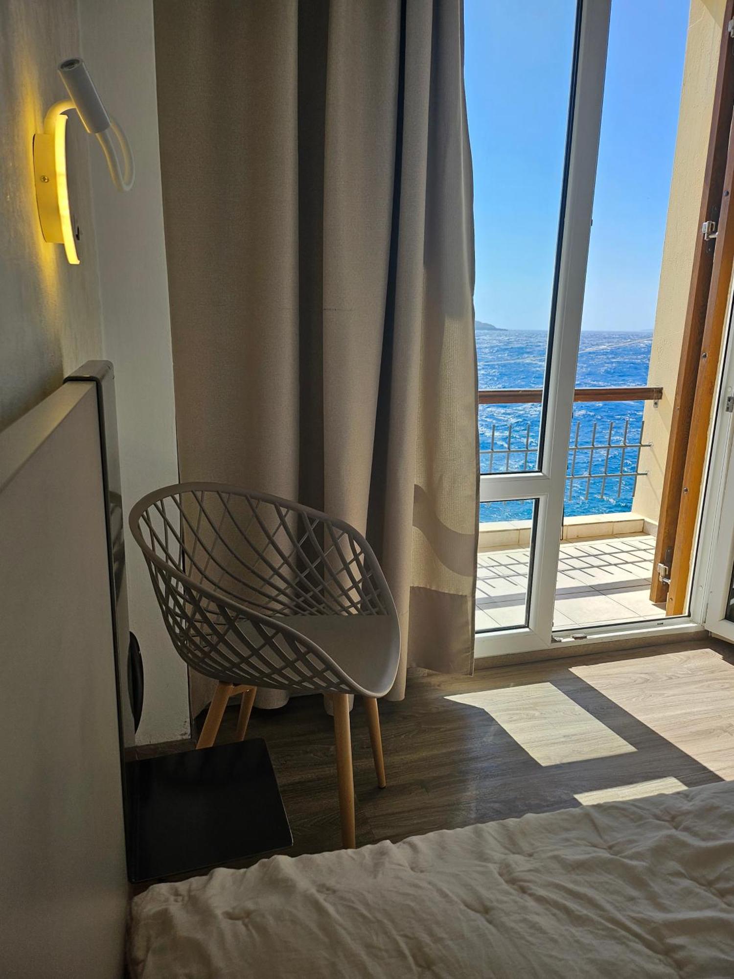 Nisaki Hotel & Elite Suites Ермополи Екстериор снимка