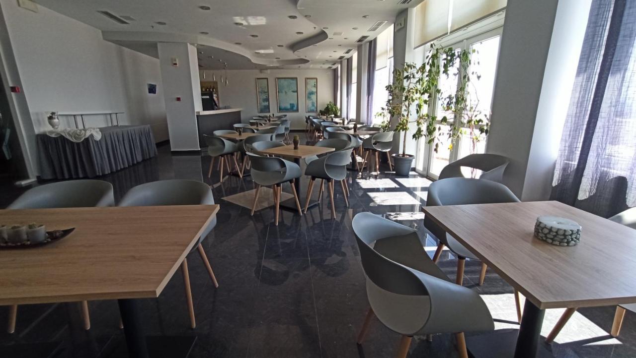 Nisaki Hotel & Elite Suites Ермополи Екстериор снимка